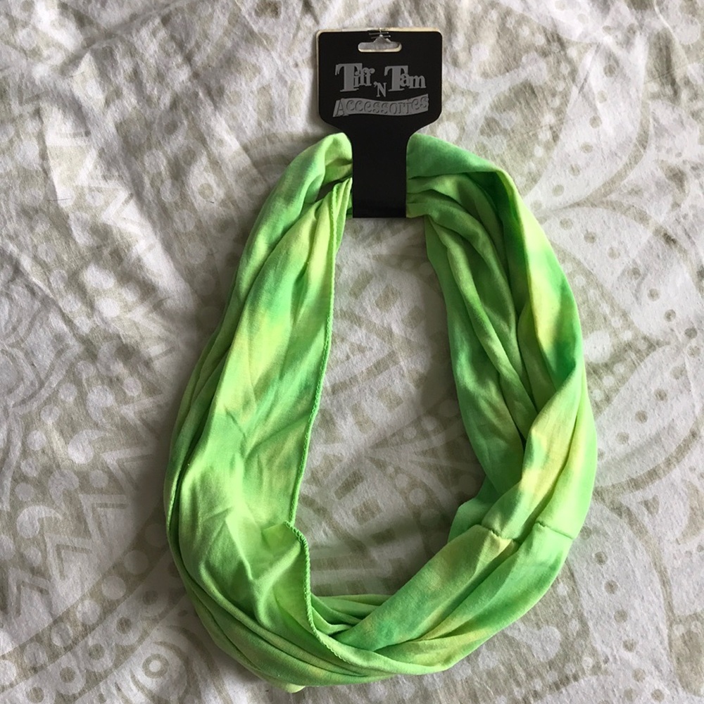 Infinity scarf